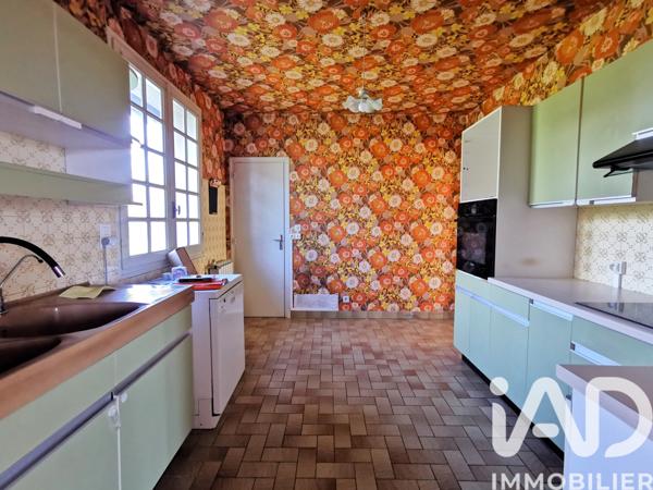 Maison à vendre 10 pièces 250 m² Lissac-et-Mouret