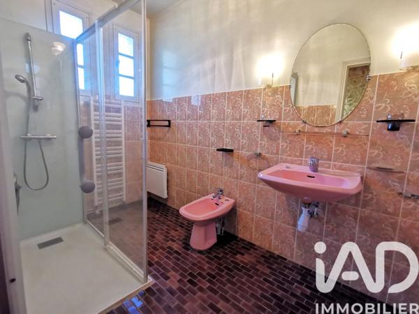 Maison à vendre 10 pièces 250 m² Lissac-et-Mouret