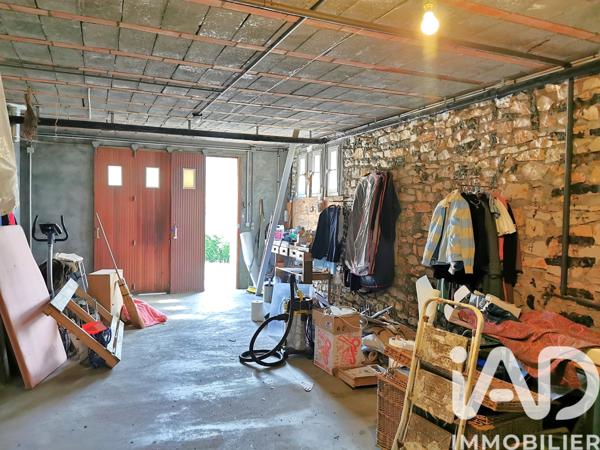 Maison à vendre 10 pièces 250 m² Lissac-et-Mouret
