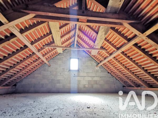 Maison à vendre 10 pièces 250 m² Lissac-et-Mouret