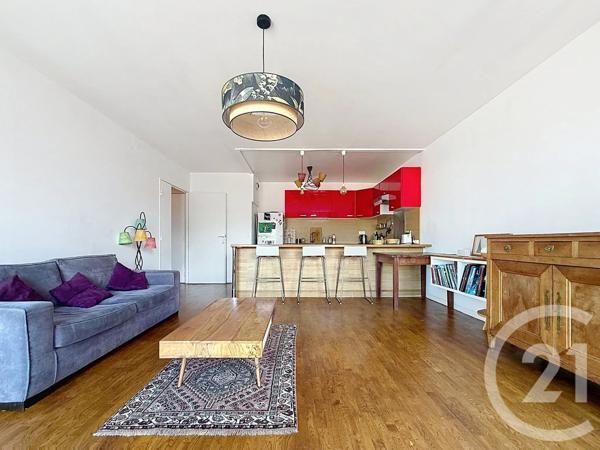 Appartement F4 à vendre  4 pièces - 84,20 m 2   NANTERRE  - 92