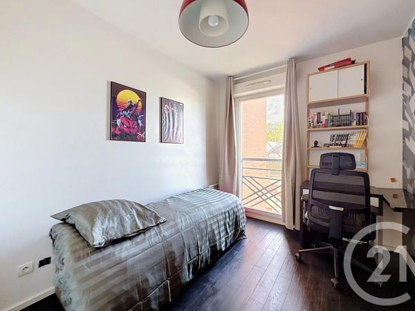 Appartement F4 à vendre  4 pièces - 84,20 m 2   NANTERRE  - 92