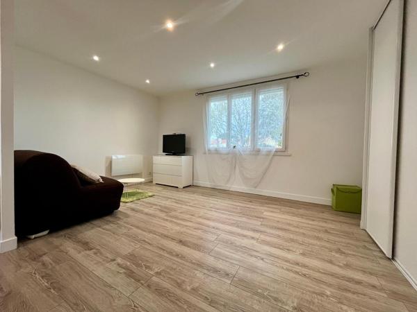 Maison 1 pièces de 28 m² à Saint sebastien sur loire