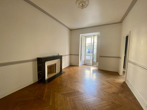 Appartement à louer Nantes : 3 pièces, 57m² avec 2 chambre(s) à 893€ - AJP Immobilier Nantes Ouest