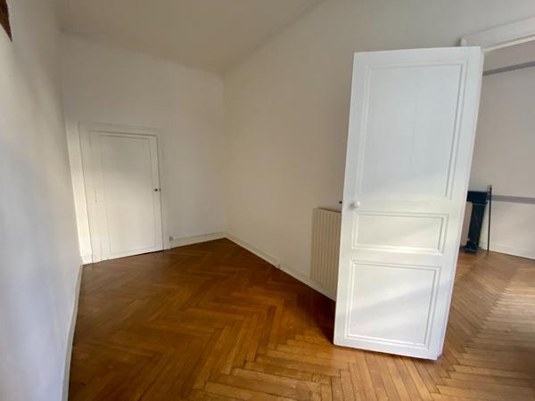 Appartement à louer Nantes : 3 pièces, 57m² avec 2 chambre(s) à 893€ - AJP Immobilier Nantes Ouest