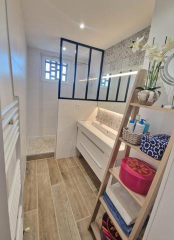 Appartement à FONTAINE, 38600 - 4 pièces 84m²