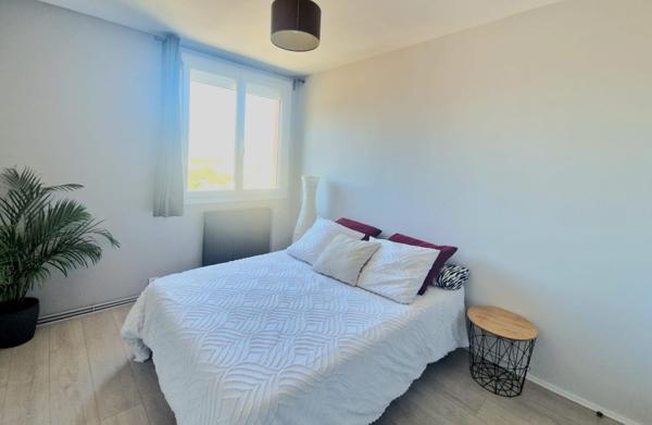 Appartement à FONTAINE, 38600 - 4 pièces 84m²