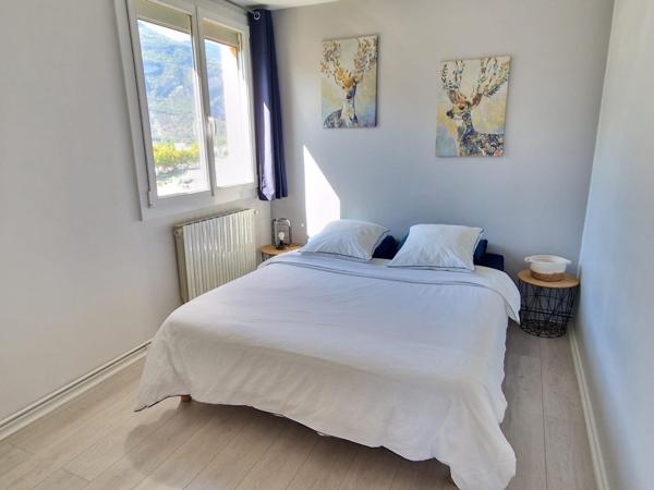 Appartement à FONTAINE, 38600 - 4 pièces 84m²