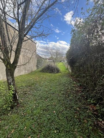 Maison 27 000 € Charenton-du-Cher 1 pièce 27 m² DPE F