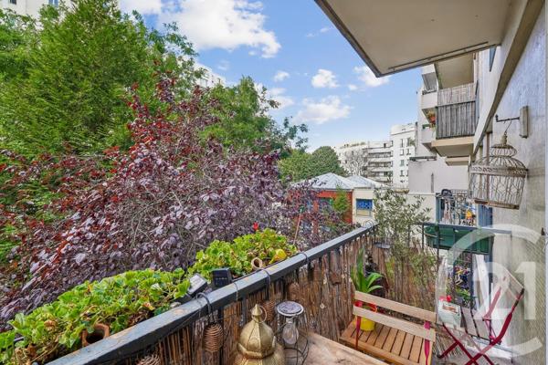 Appartement F3 à vendre  3 pièces - 62,98 m 2   PARIS  - 75020
