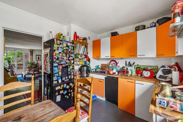 Appartement F3 à vendre  3 pièces - 62,98 m 2   PARIS  - 75020