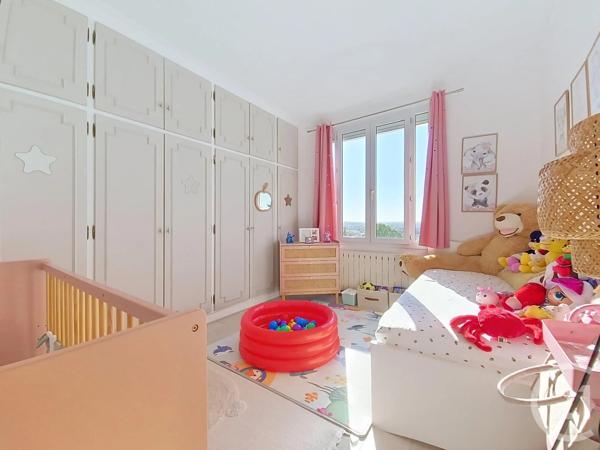 Maison à vendre  7 pièces - 200 m 2   CHAMPIGNY SUR MARNE  - 94