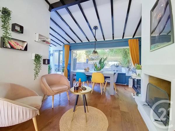 Maison à vendre  7 pièces - 200 m 2   CHAMPIGNY SUR MARNE  - 94