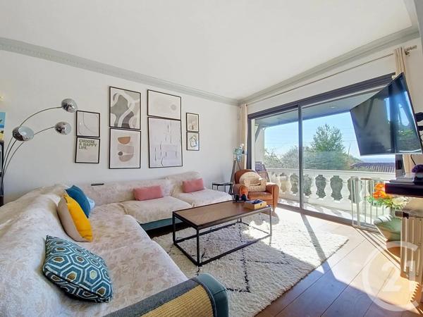 Maison à vendre  7 pièces - 200 m 2   CHAMPIGNY SUR MARNE  - 94