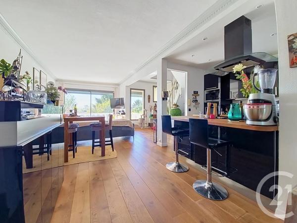 Maison à vendre  7 pièces - 200 m 2   CHAMPIGNY SUR MARNE  - 94