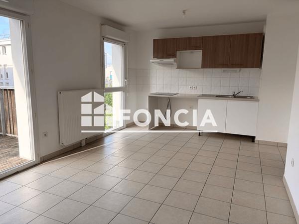Location Appartement 3 pièces 60.26 m² - RUE GEORGES JEROME DURET Lormont 33310