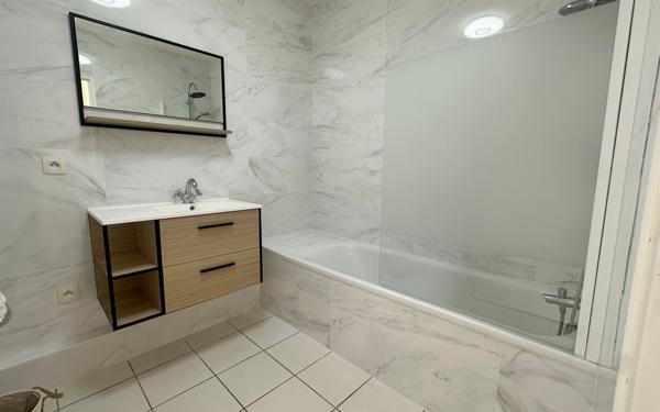 Appartement à louer    2 pièces •  Saint-Martin-de-Hinx