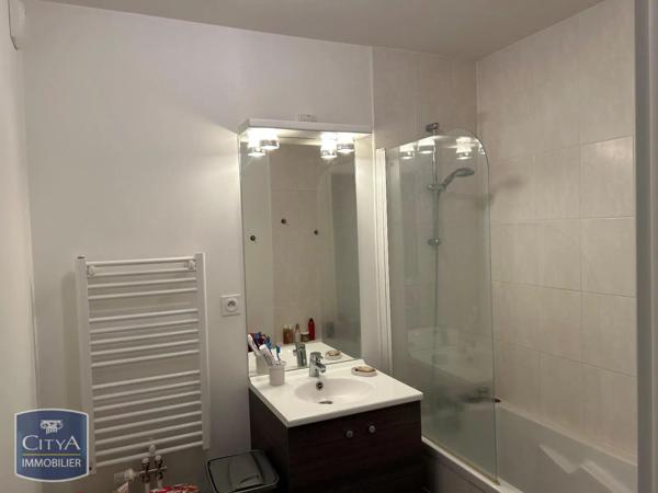 Appartement à louer 2 pièces 52.7m²