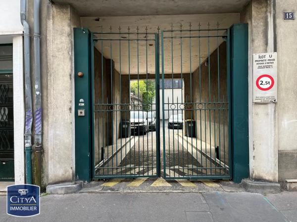 Parking à louer Tours (37000)