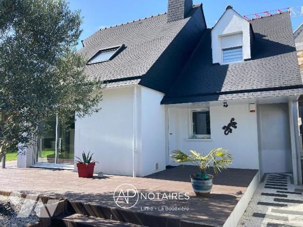 Maison contemporaine avec grande dépendance – Centre de La Bouëxière – 6 pièces – 135 m²