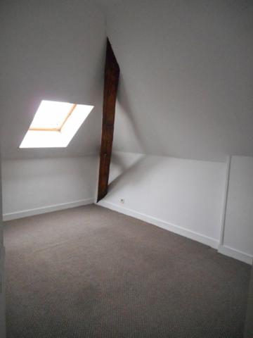 IVRY LA BATAILLE - 47.11 m² en duplex