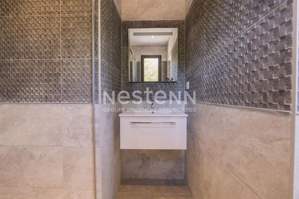 Maison contemporaine à vendre 7 pièces 5 chambres 194 m² terrain 1480 m² aux portes de Vannes et du Golfe du Morbihan