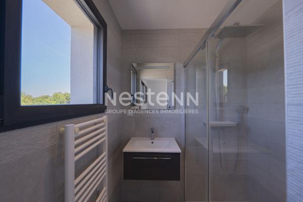 Maison contemporaine à vendre 7 pièces 5 chambres 194 m² terrain 1480 m² aux portes de Vannes et du Golfe du Morbihan