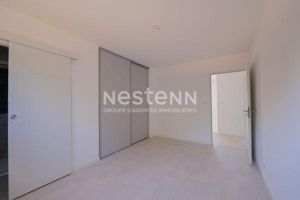 Maison contemporaine à vendre 7 pièces 5 chambres 194 m² terrain 1480 m² aux portes de Vannes et du Golfe du Morbihan