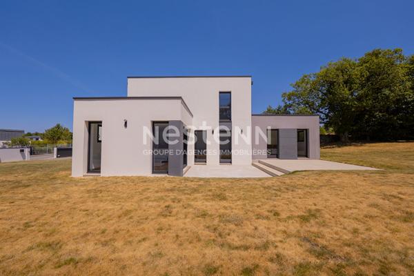 Maison contemporaine à vendre 7 pièces 5 chambres 194 m² terrain 1480 m² aux portes de Vannes et du Golfe du Morbihan