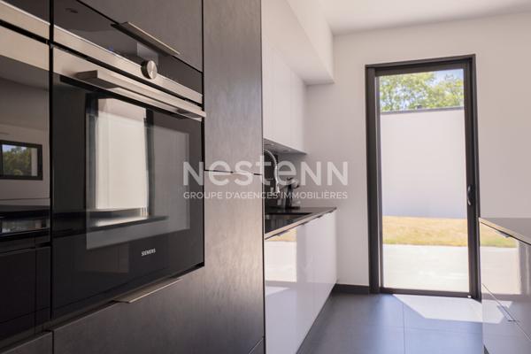 Maison contemporaine à vendre 7 pièces 5 chambres 194 m² terrain 1480 m² aux portes de Vannes et du Golfe du Morbihan
