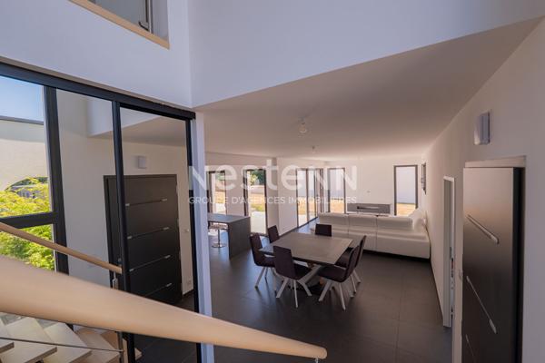 Maison contemporaine à vendre 7 pièces 5 chambres 194 m² terrain 1480 m² aux portes de Vannes et du Golfe du Morbihan