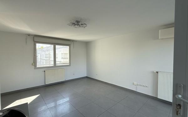 Appartement à louer    5 pièces •  Lyon 7