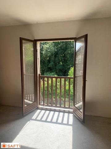 A vendre maison de village mitoyenne en pierres de 98 m2