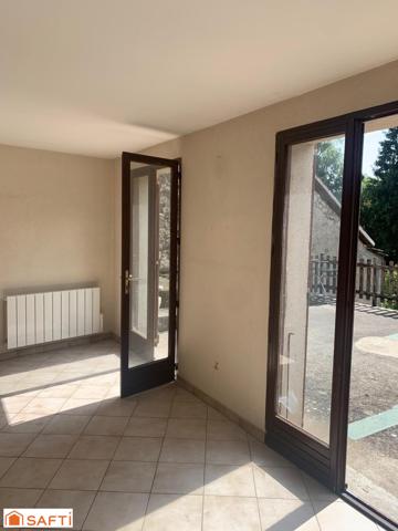 A vendre maison de village mitoyenne en pierres de 98 m2