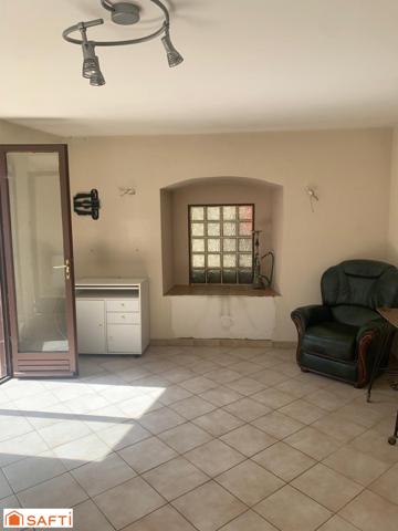 A vendre maison de village mitoyenne en pierres de 98 m2