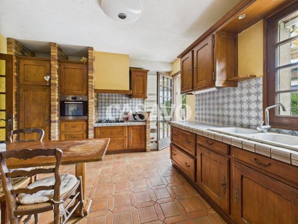Vente Maison 8 pièces de 200m² - 95100 Argenteuil