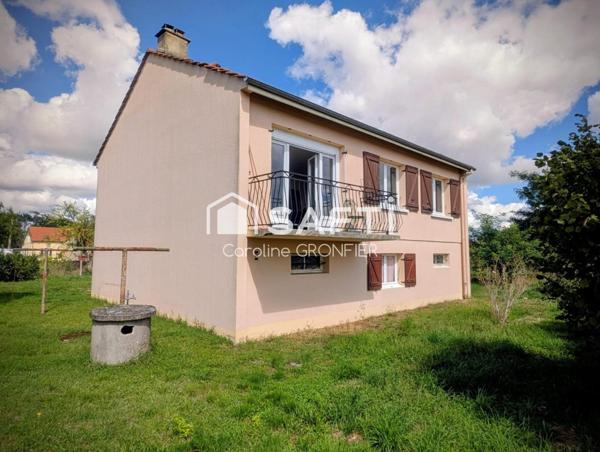 Maison sur sous-sol avec grand terrain - Proche Digoin