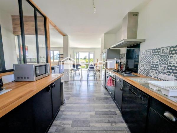 Maison sur sous-sol avec grand terrain - Proche Digoin