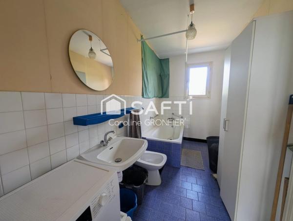 Maison sur sous-sol avec grand terrain - Proche Digoin