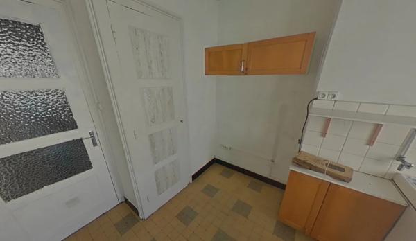 APPARTEMENT T3 A LOUER - LYON 7EME ARRONDISSEMENT Mairie 72.71 m 2 1 050 € charges comprises par mois