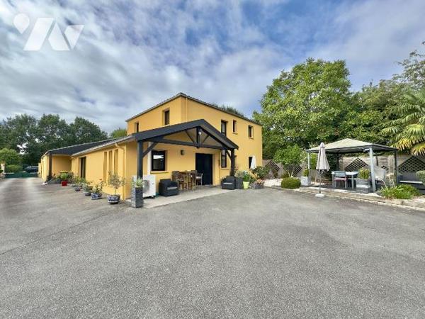NOUVEAUTÉ - ÉTUDE TRENTE CINQ NOTAIRES / SAINT-ARMEL (35230) - MAISON FAMILIALE AVEC PISCINE CH...