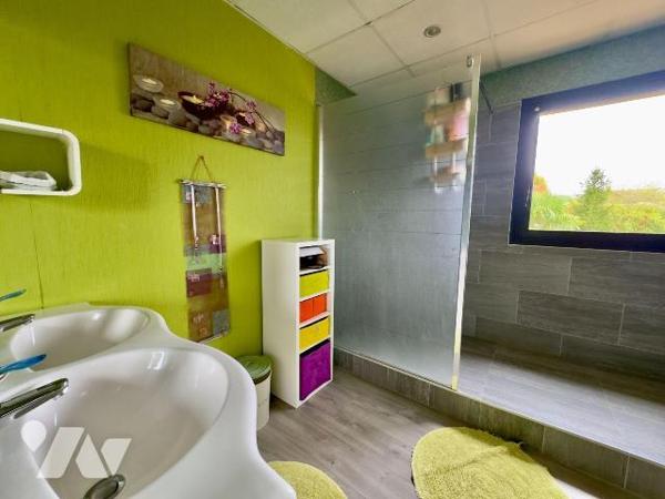 NOUVEAUTÉ - ÉTUDE TRENTE CINQ NOTAIRES / SAINT-ARMEL (35230) - MAISON FAMILIALE AVEC PISCINE CH...