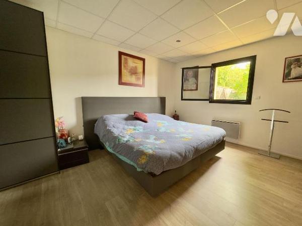 NOUVEAUTÉ - ÉTUDE TRENTE CINQ NOTAIRES / SAINT-ARMEL (35230) - MAISON FAMILIALE AVEC PISCINE CH...