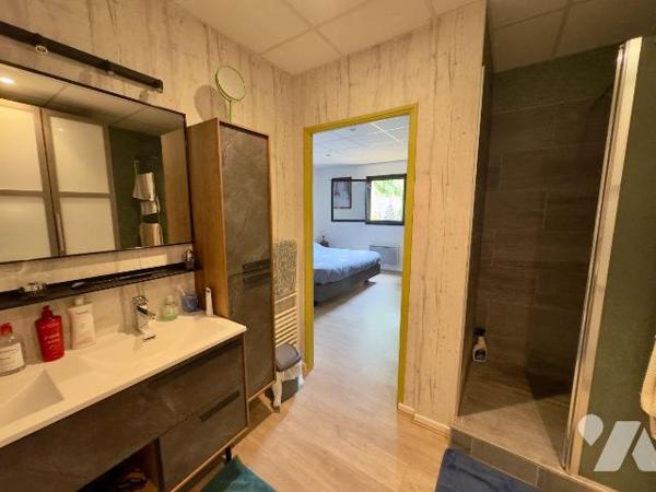 NOUVEAUTÉ - ÉTUDE TRENTE CINQ NOTAIRES / SAINT-ARMEL (35230) - MAISON FAMILIALE AVEC PISCINE CH...