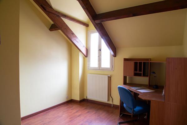 SEVRES RIVE GAUCHE - JOLIE MAISON 5 CHAMBRES 699 000 € **  - Référence  609-S