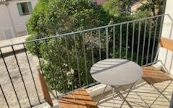 Appartement à louer    1 pièce • 24,49 m2 Carpentras