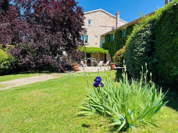 Maison familiale à FLEURIEU SUR SAONE