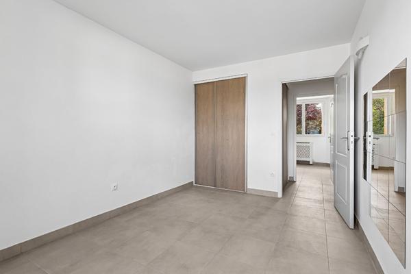 APPARTEMENT - 4 PIECES - NOISY LE SEC - proche du RER E