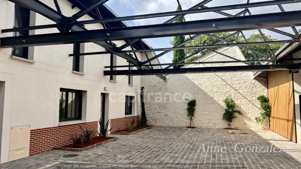 ORLEANS CENTRE, à vendre plateau d'appartement duplex de 122 m2 avec jardin de 97 m2 et place de parking et/ou garage box de 25m2