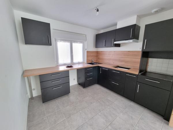 ENSEMBLE IMMOBILIER AVEC JARDIN